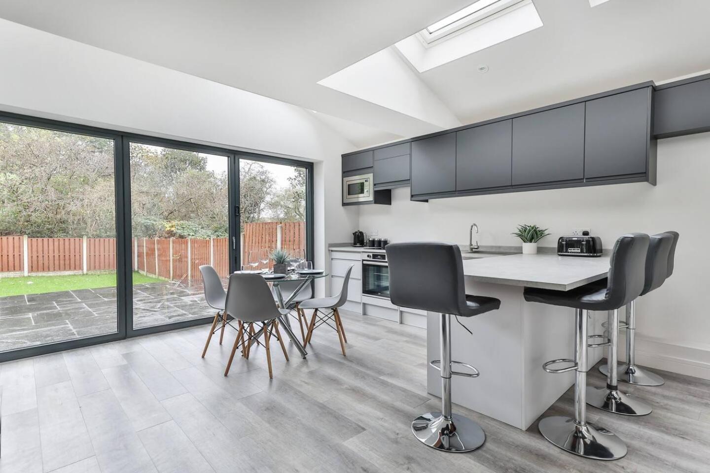 Spacious, Modern 2 Bed Apartment With Ensuites Sheffield Exteriér fotografie